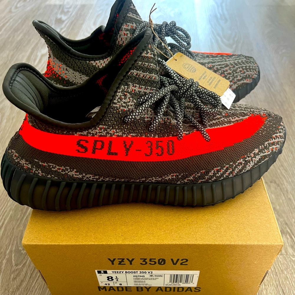 YEEZY BOOST 350 V2 :: Carbon Beluga